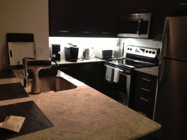 Square One Fully Furnished Suite Mississauga Exteriér fotografie