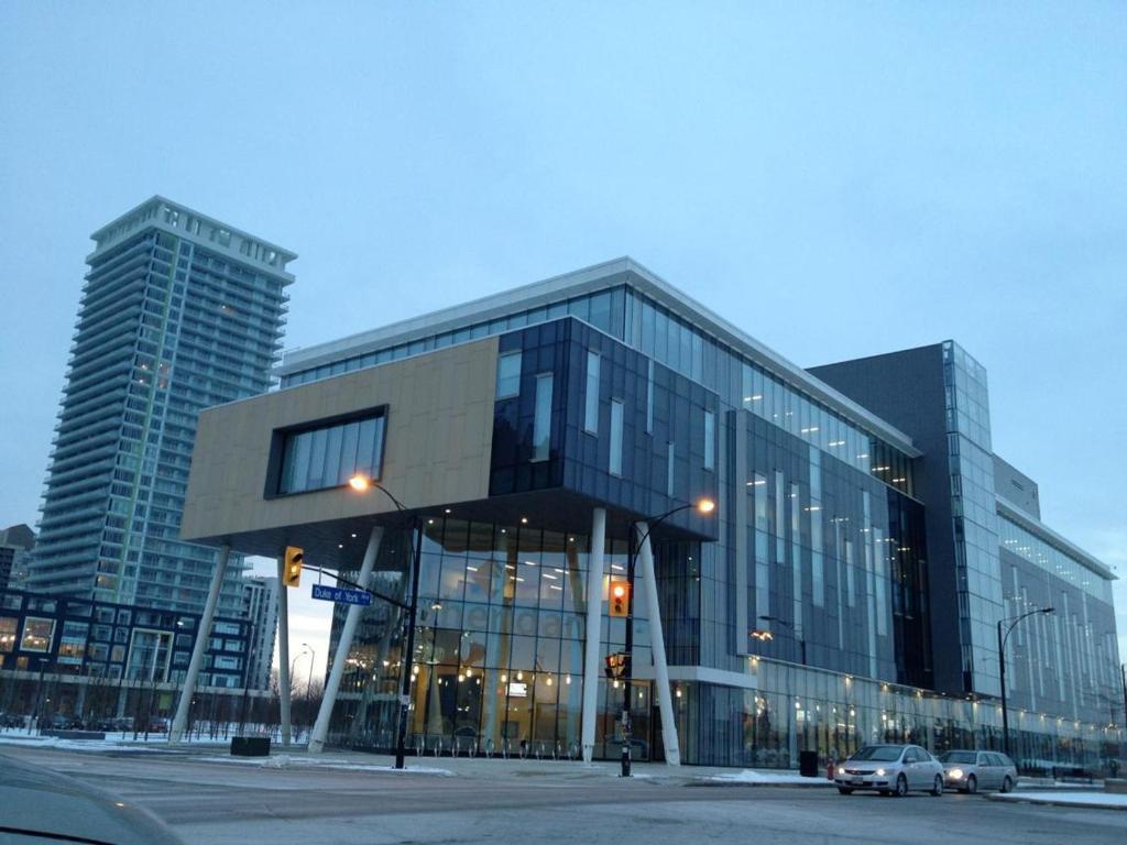 Square One Fully Furnished Suite Mississauga Exteriér fotografie